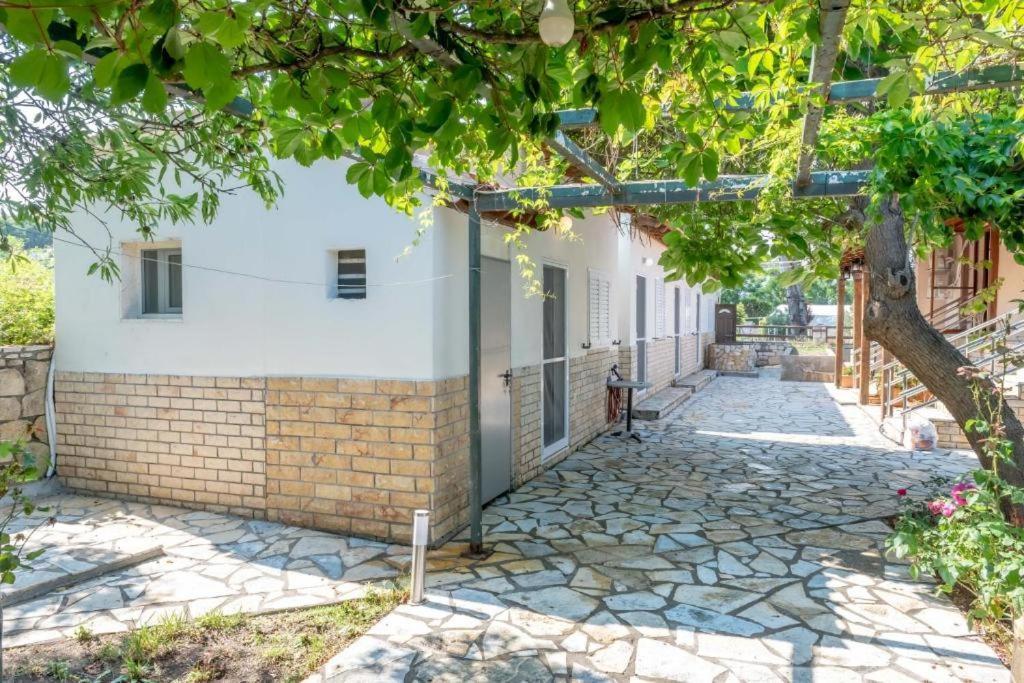 אורמוס פנגיאס Villas Ormos Palace מראה חיצוני תמונה