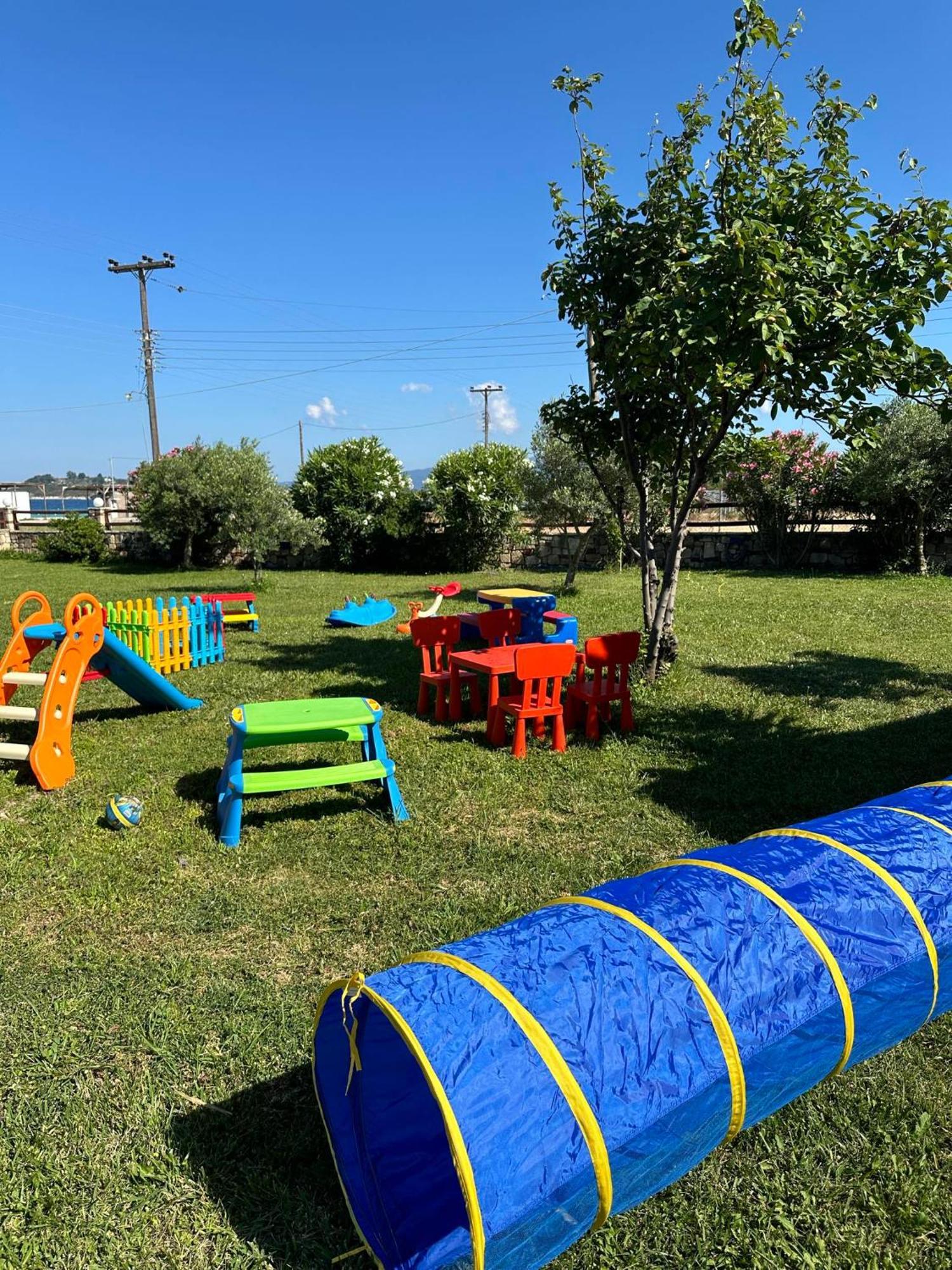 אורמוס פנגיאס Villas Ormos Palace מראה חיצוני תמונה
